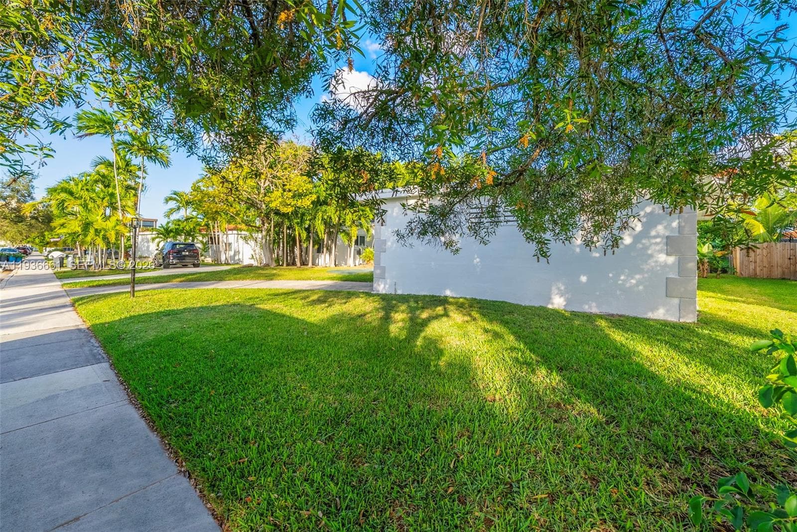 7517 Cutlass Ave, North Bay Village FL 33141 — 39
