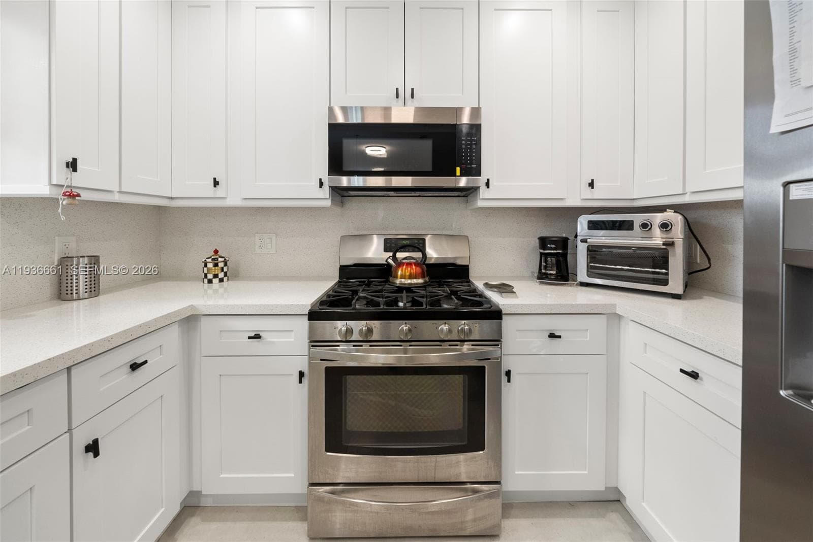 7517 Cutlass Ave, North Bay Village FL 33141 — 8