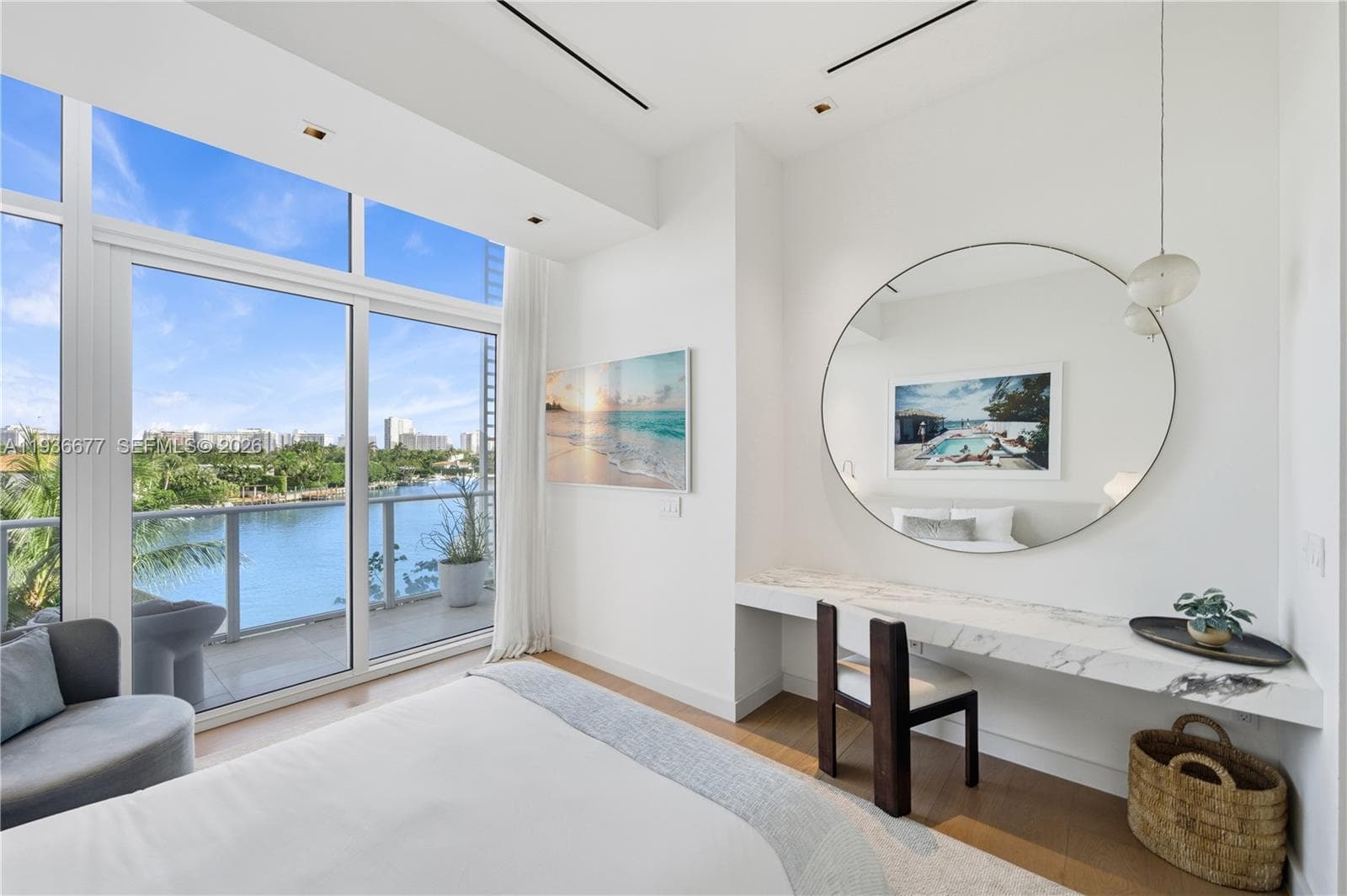 4701 N Meridian Ave # 304, Miami Beach FL 33140 — 35