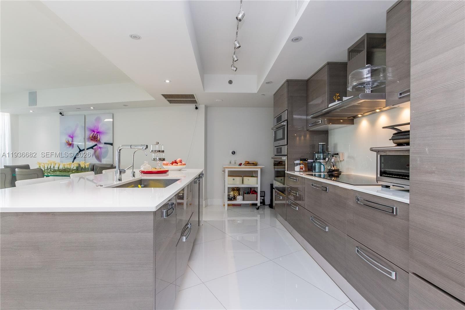 17201 Collins Ave # 1807, Sunny Isles Beach FL 33160 — 7