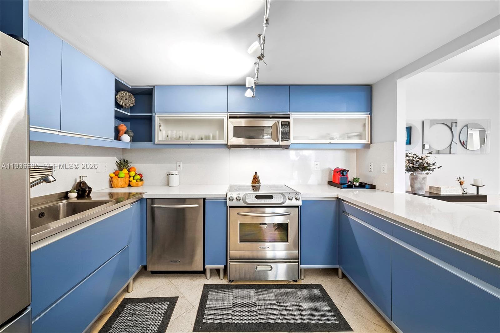 2301 Collins Ave # 408, Miami Beach FL 33139 — 10
