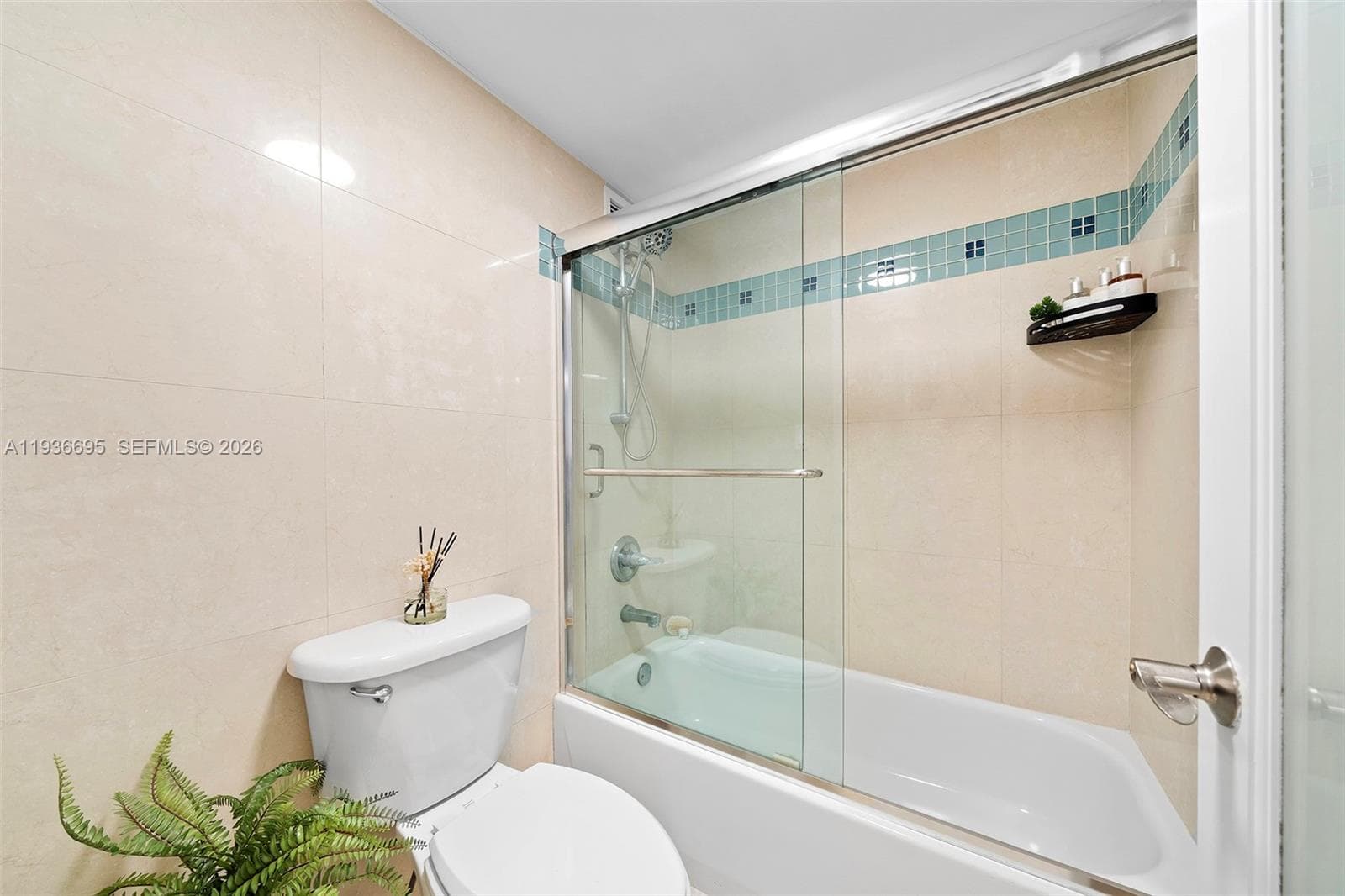 2301 Collins Ave # 408, Miami Beach FL 33139 — 41