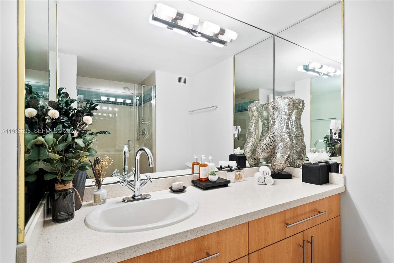 2301 Collins Ave # 408, Miami Beach FL 33139 — 44