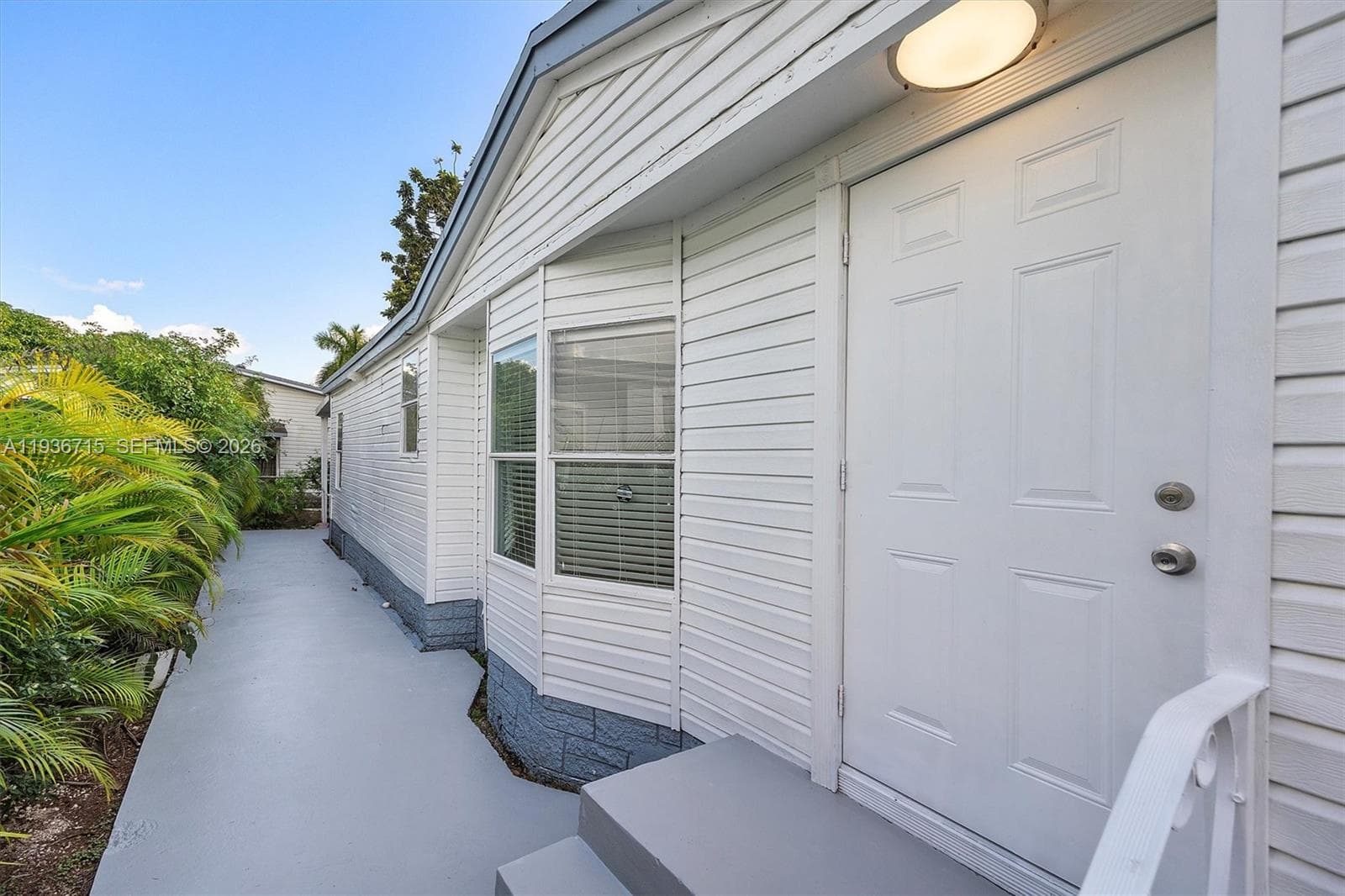 19800 SW 180th Ave Lot 222, Miami FL 33187 — 32