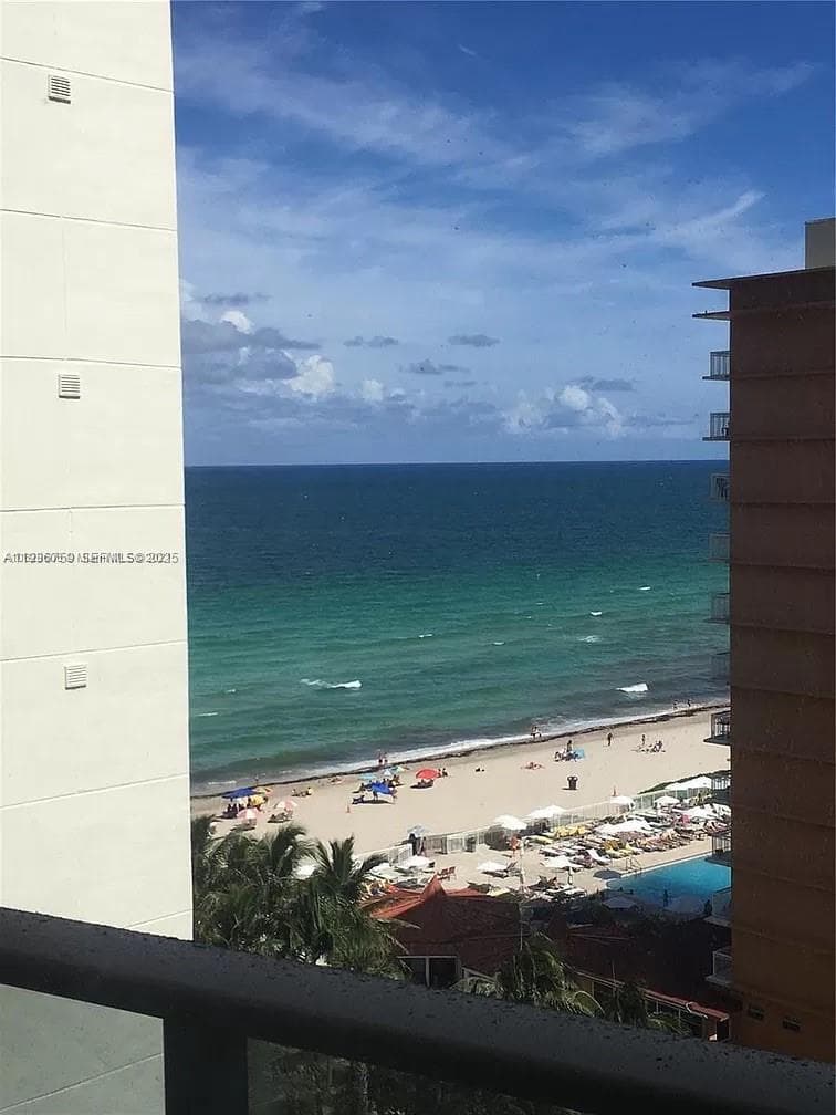 19333 Collins Ave # 1109, Sunny Isles Beach FL 33160 — 22