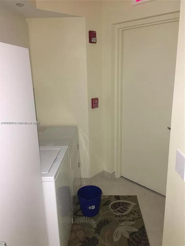 19333 Collins Ave # 1109, Sunny Isles Beach FL 33160 — 21