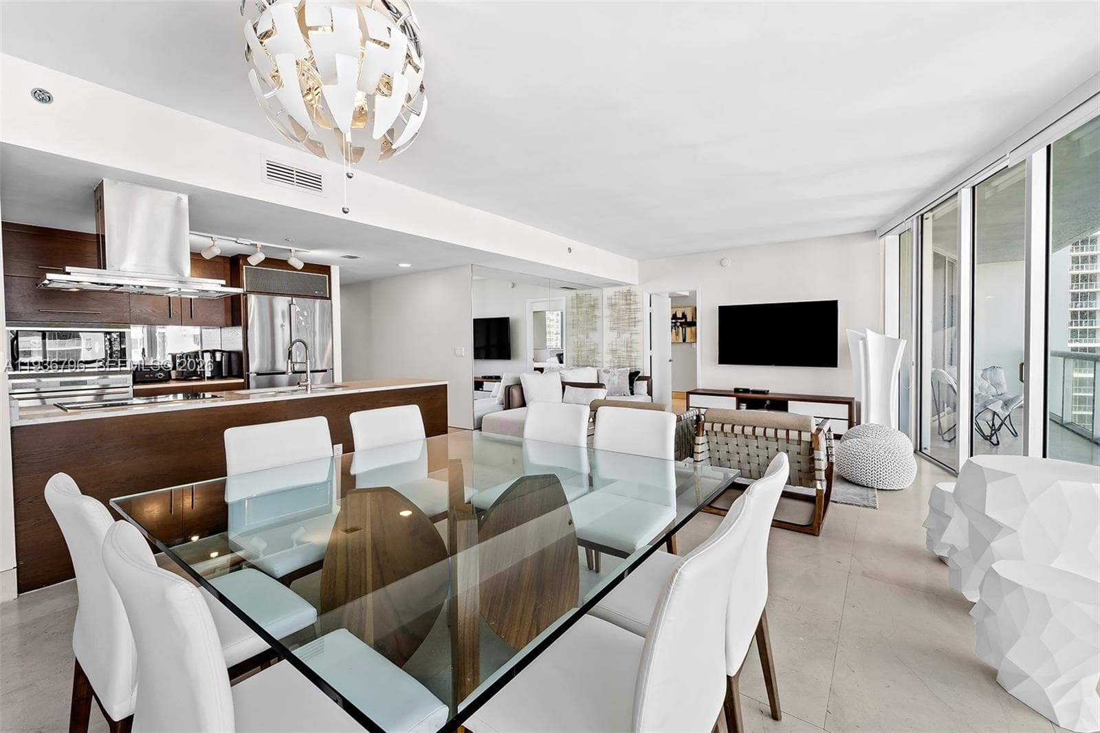 495 Brickell Ave # 2904, Miami FL 33131 — 9