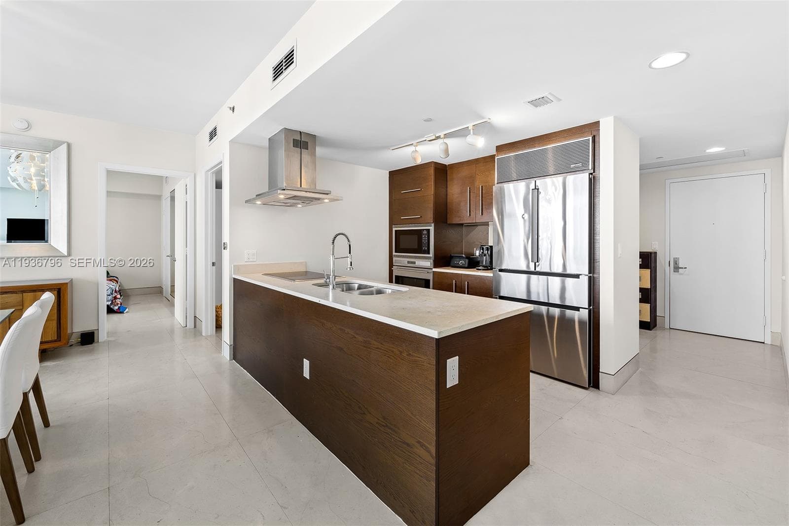 495 Brickell Ave # 2904, Miami FL 33131 — 11