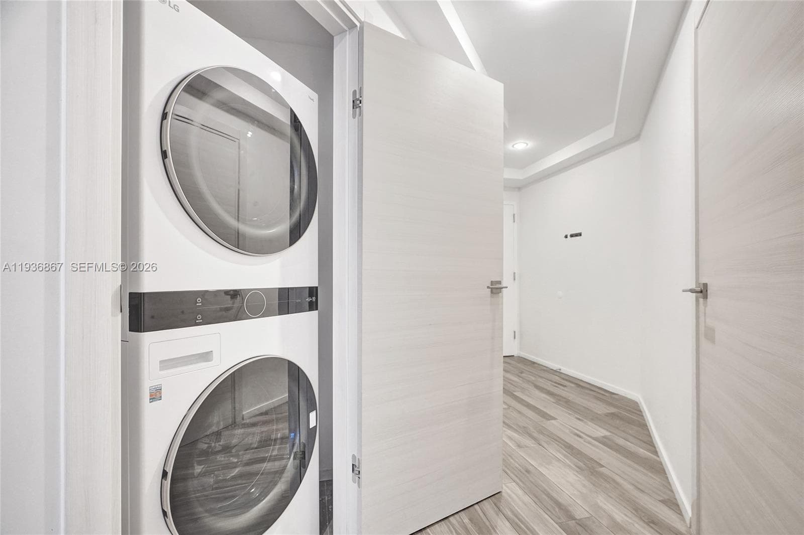 801 S Miami Ave # 2405, Miami FL 33130 — 27