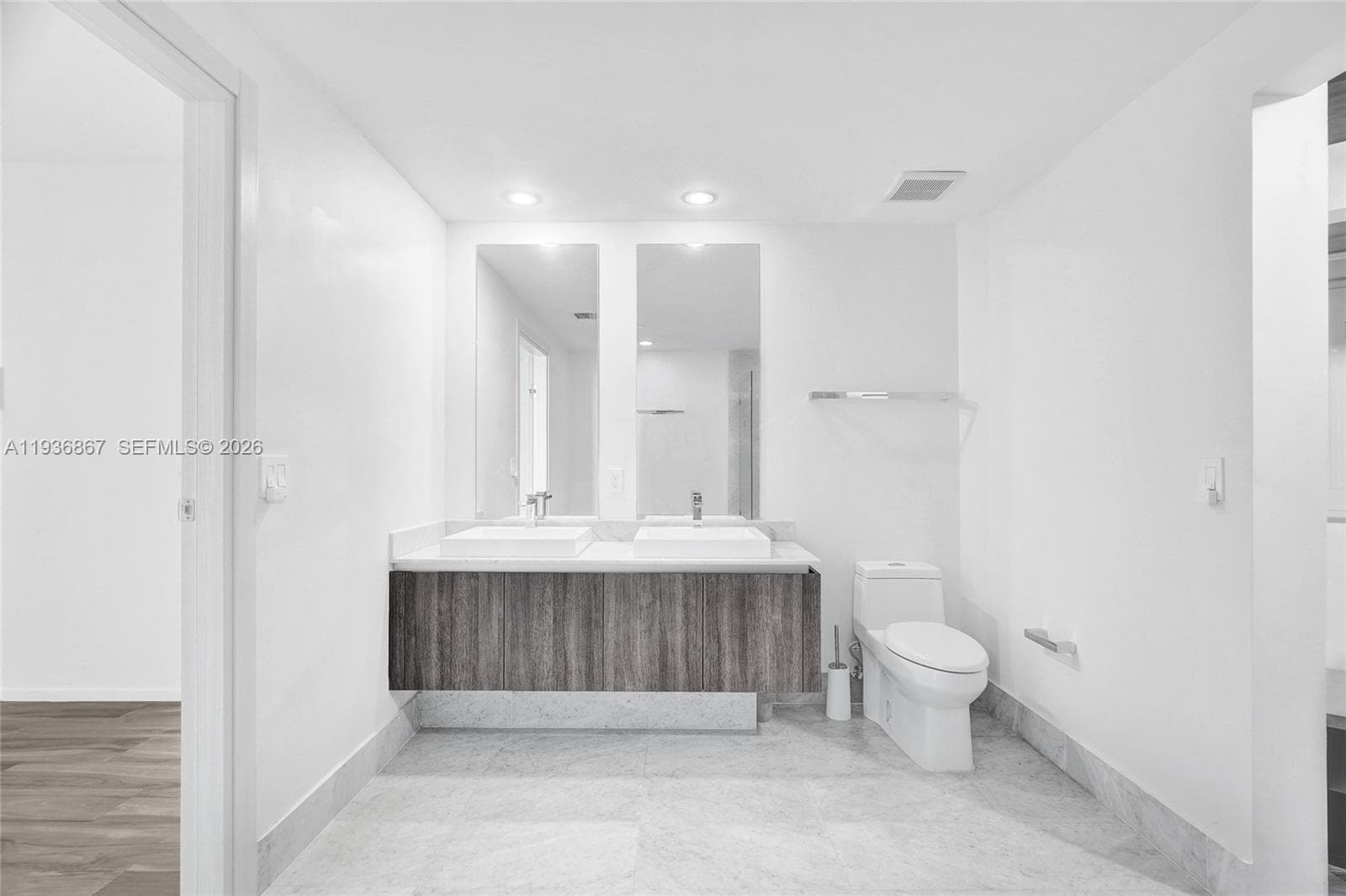801 S Miami Ave # 2405, Miami FL 33130 — 20