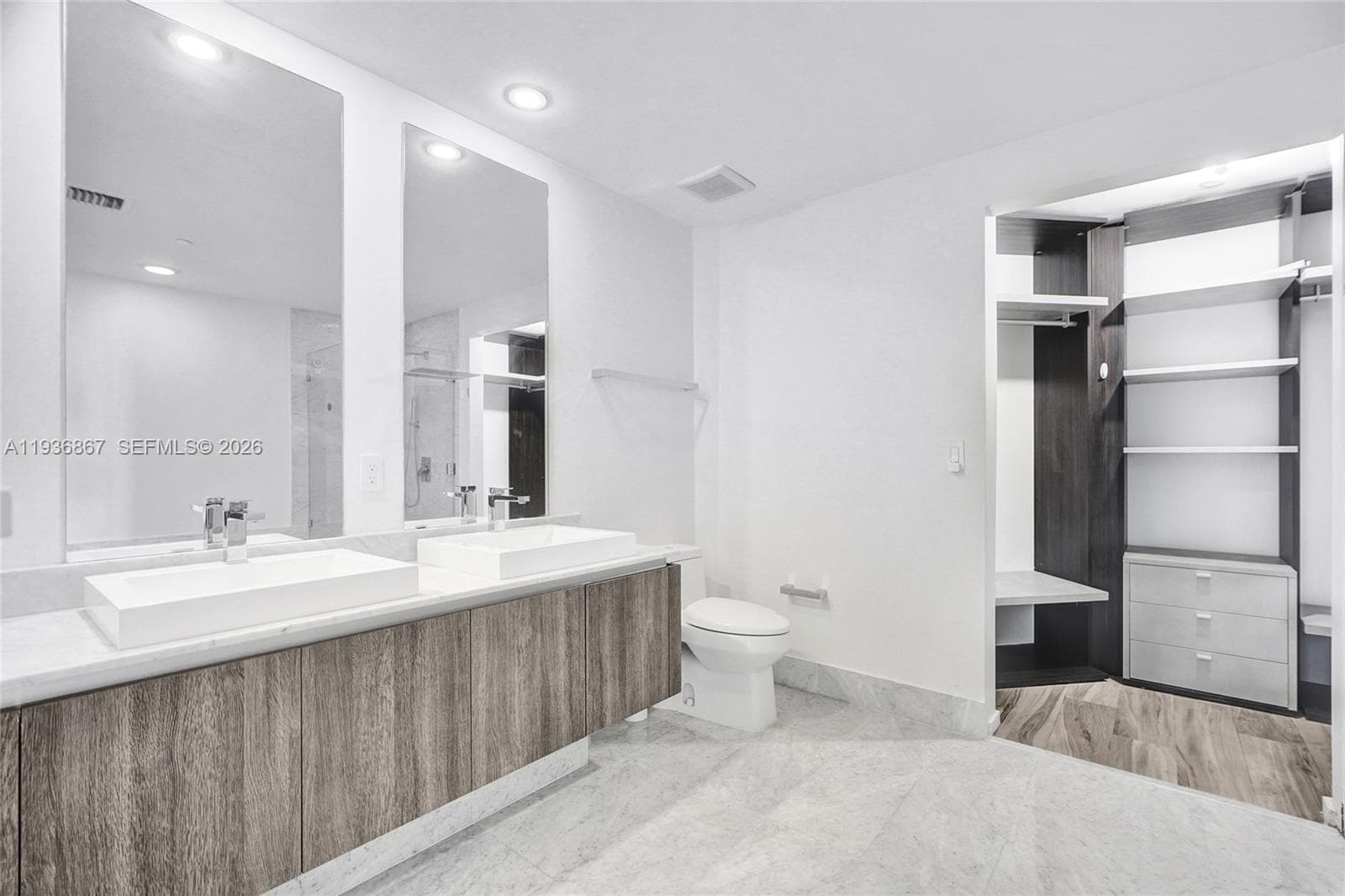 801 S Miami Ave # 2405, Miami FL 33130 — 18