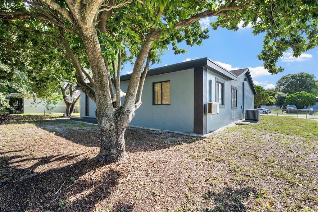 20239 NW 33rd Court, Miami Gardens FL 33056 — 26