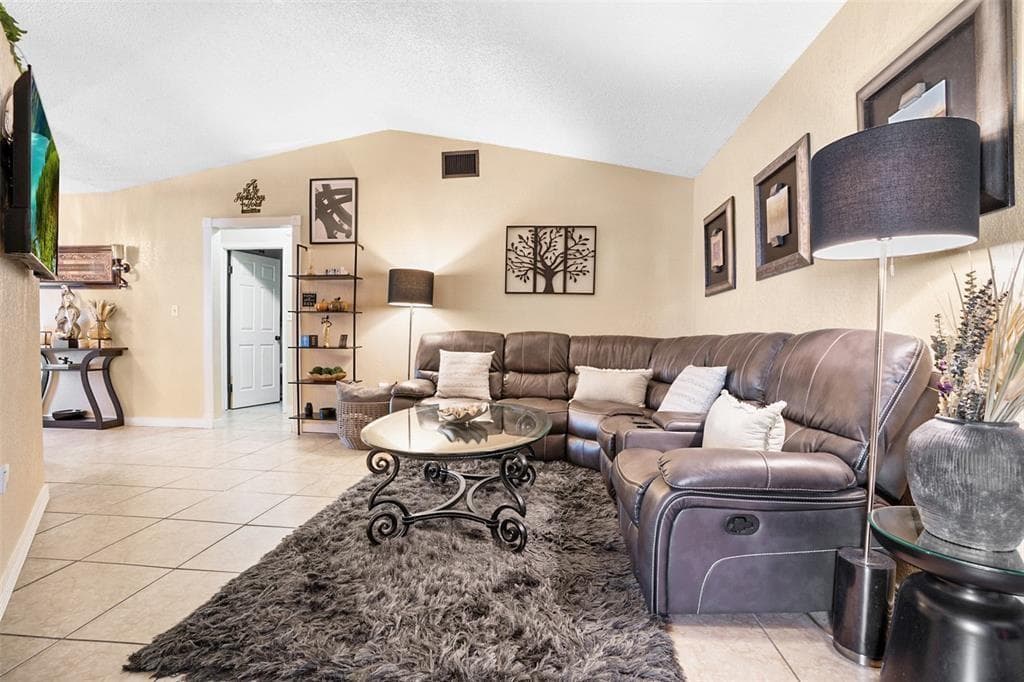20239 NW 33rd Court, Miami Gardens FL 33056 — 10