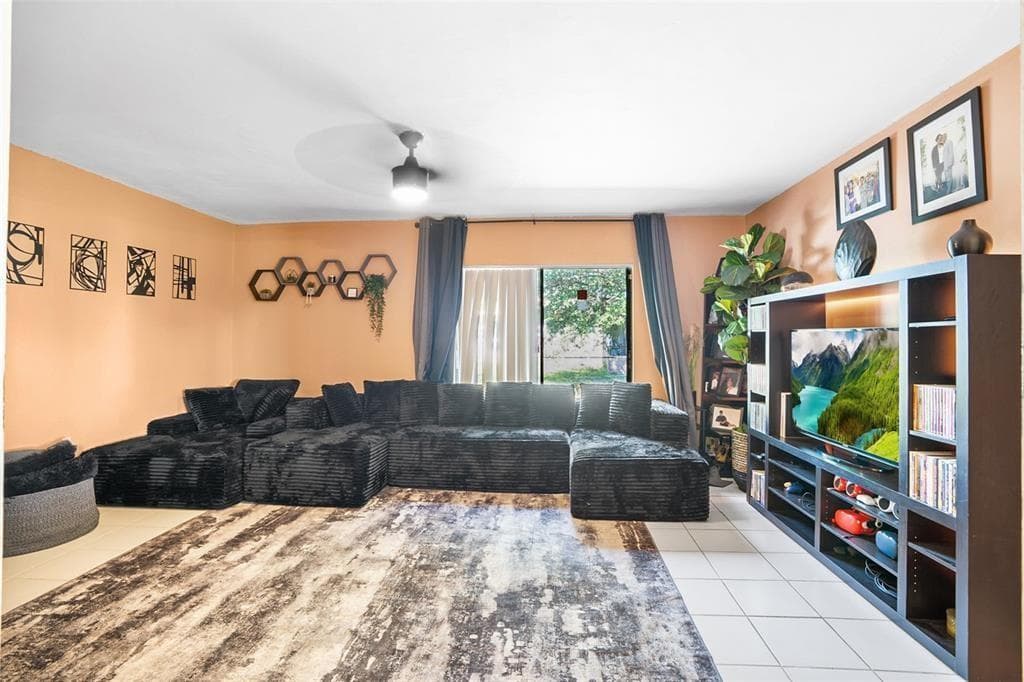 20239 NW 33rd Court, Miami Gardens FL 33056 — 15