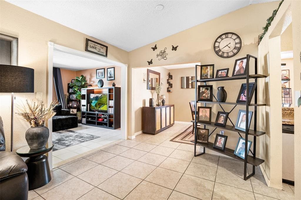 20239 NW 33rd Court, Miami Gardens FL 33056 — 11