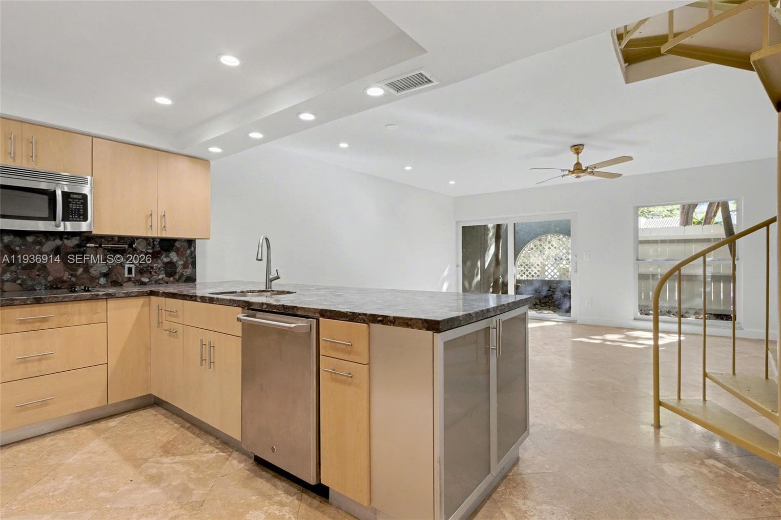 523 NE 38th St # 6, Miami FL 33137 — 13