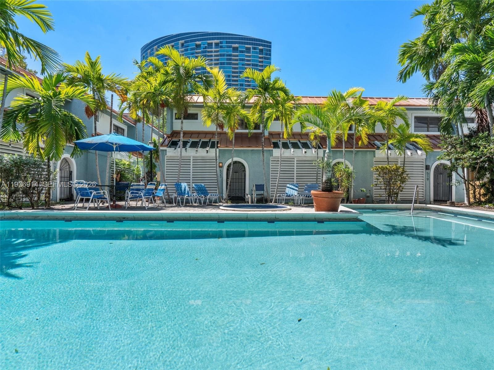 523 NE 38th St # 6, Miami FL 33137 — 1