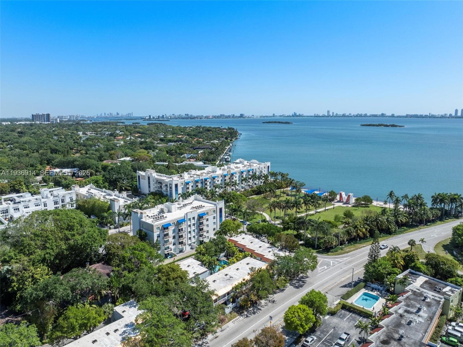 523 NE 38th St # 6, Miami FL 33137 — 49