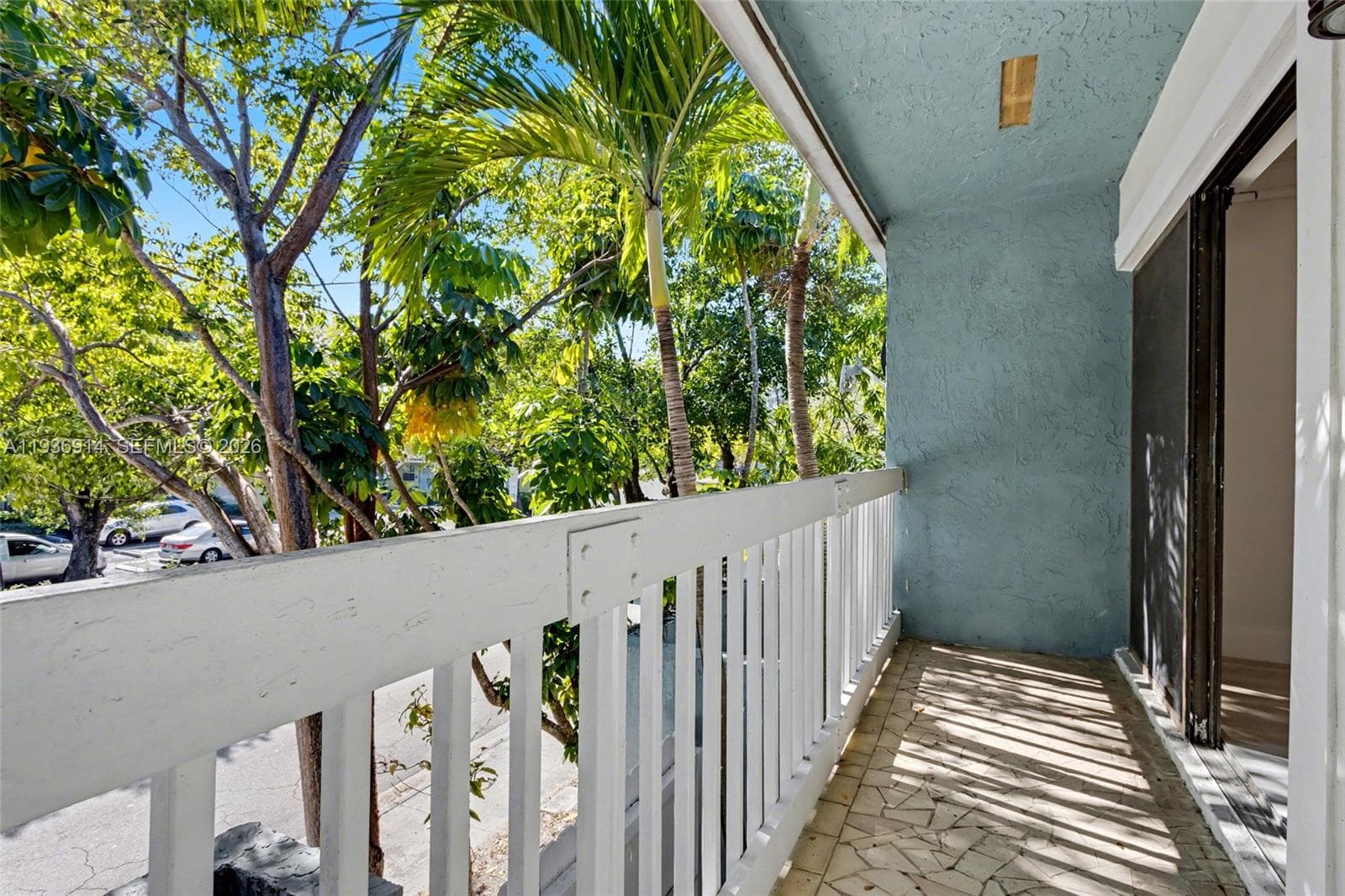 523 NE 38th St # 6, Miami FL 33137 — 25