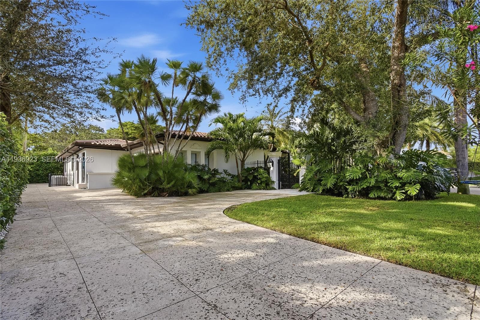 12510 Ramiro St, Coral Gables FL 33156 — 67