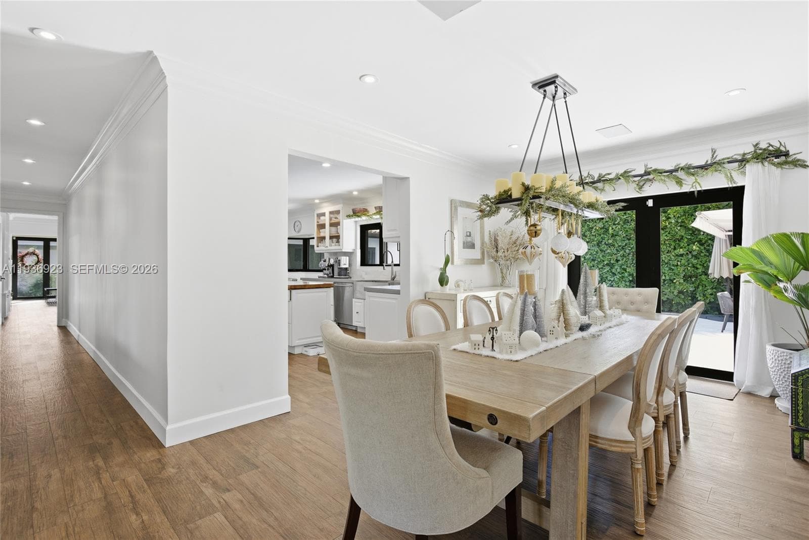 12510 Ramiro St, Coral Gables FL 33156 — 32