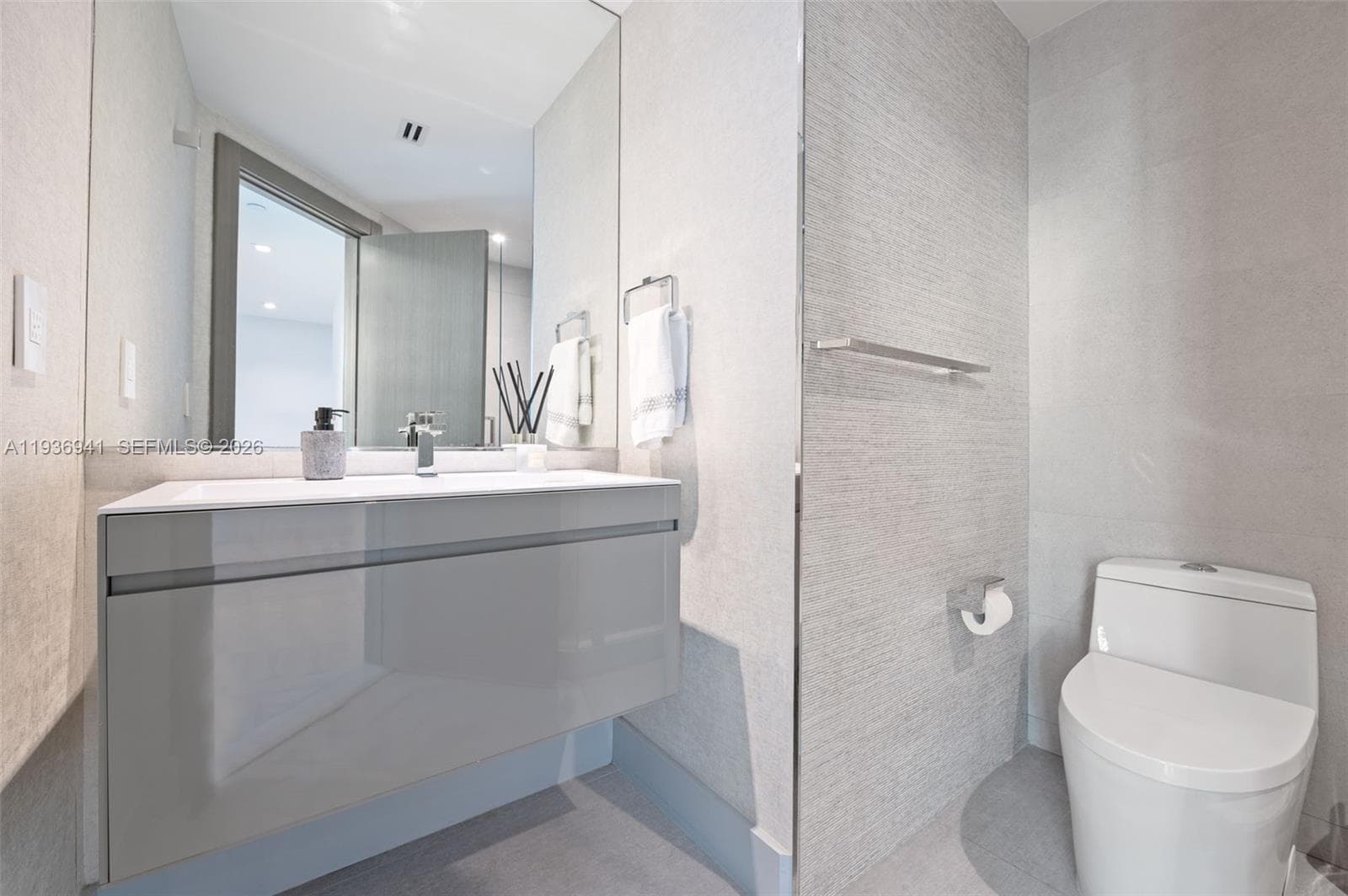 1331 Brickell Bay Dr # 2907, Miami FL 33131 — 18