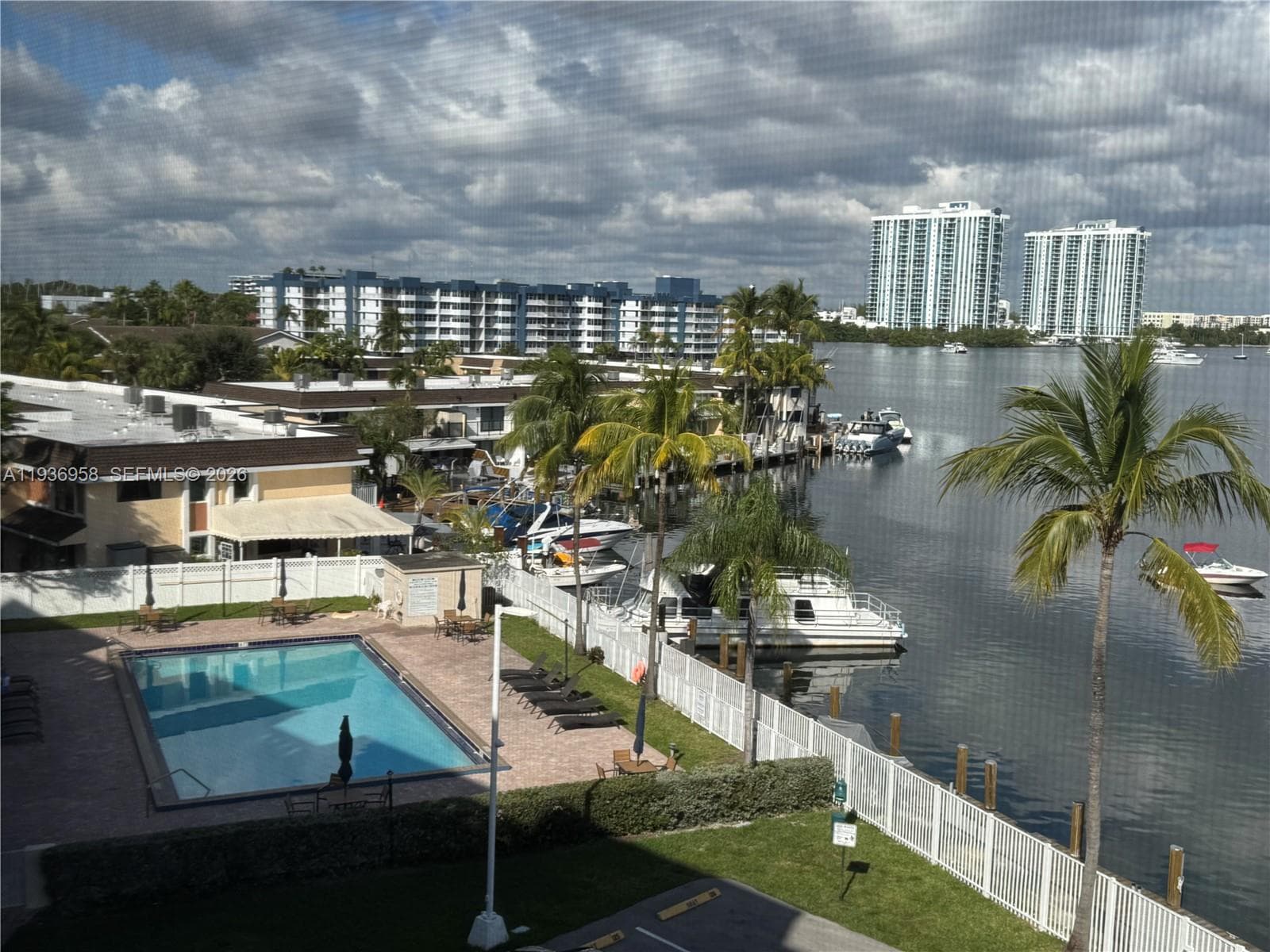 2821 N Miami Beach Blvd # 5P, North Miami Beach FL 33160 — 3