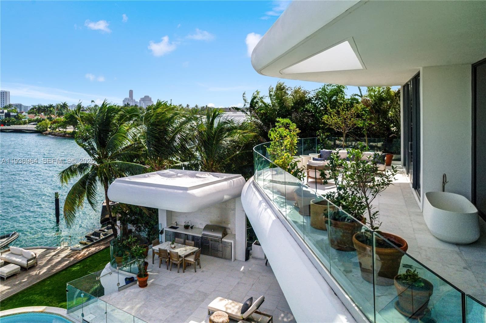 503 E Dilido Dr, Miami Beach FL 33139 — 34