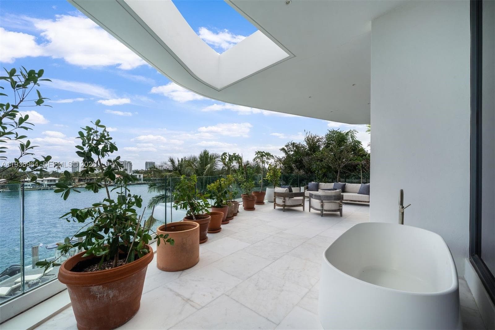 503 E Dilido Dr, Miami Beach FL 33139 — 33
