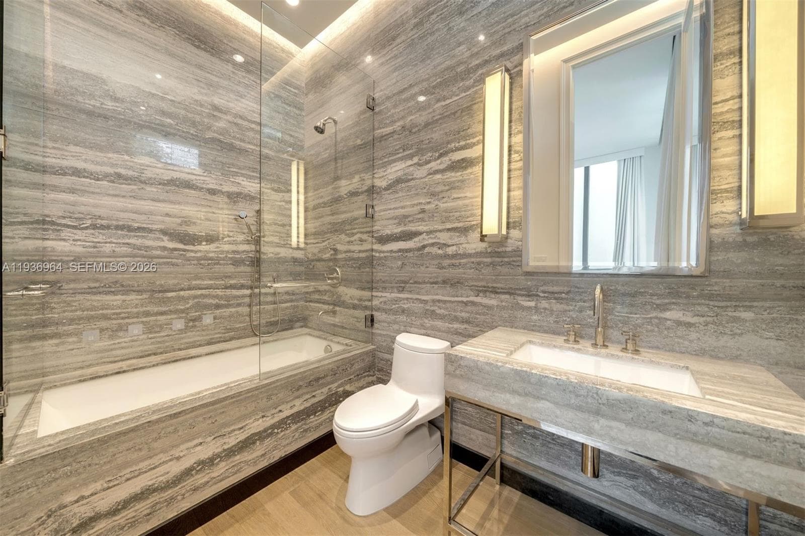 503 E Dilido Dr, Miami Beach FL 33139 — 37
