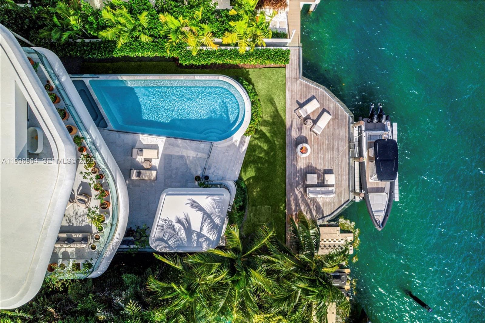 503 E Dilido Dr, Miami Beach FL 33139 — 60