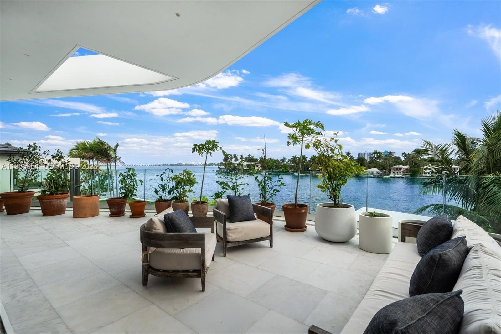 503 E Dilido Dr, Miami Beach FL 33139 — 25