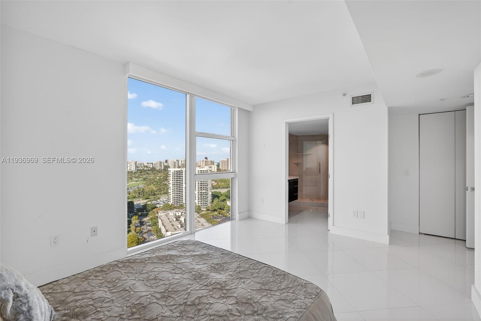 3370 Hidden Bay Dr # 2711, Aventura FL 33180 — 62
