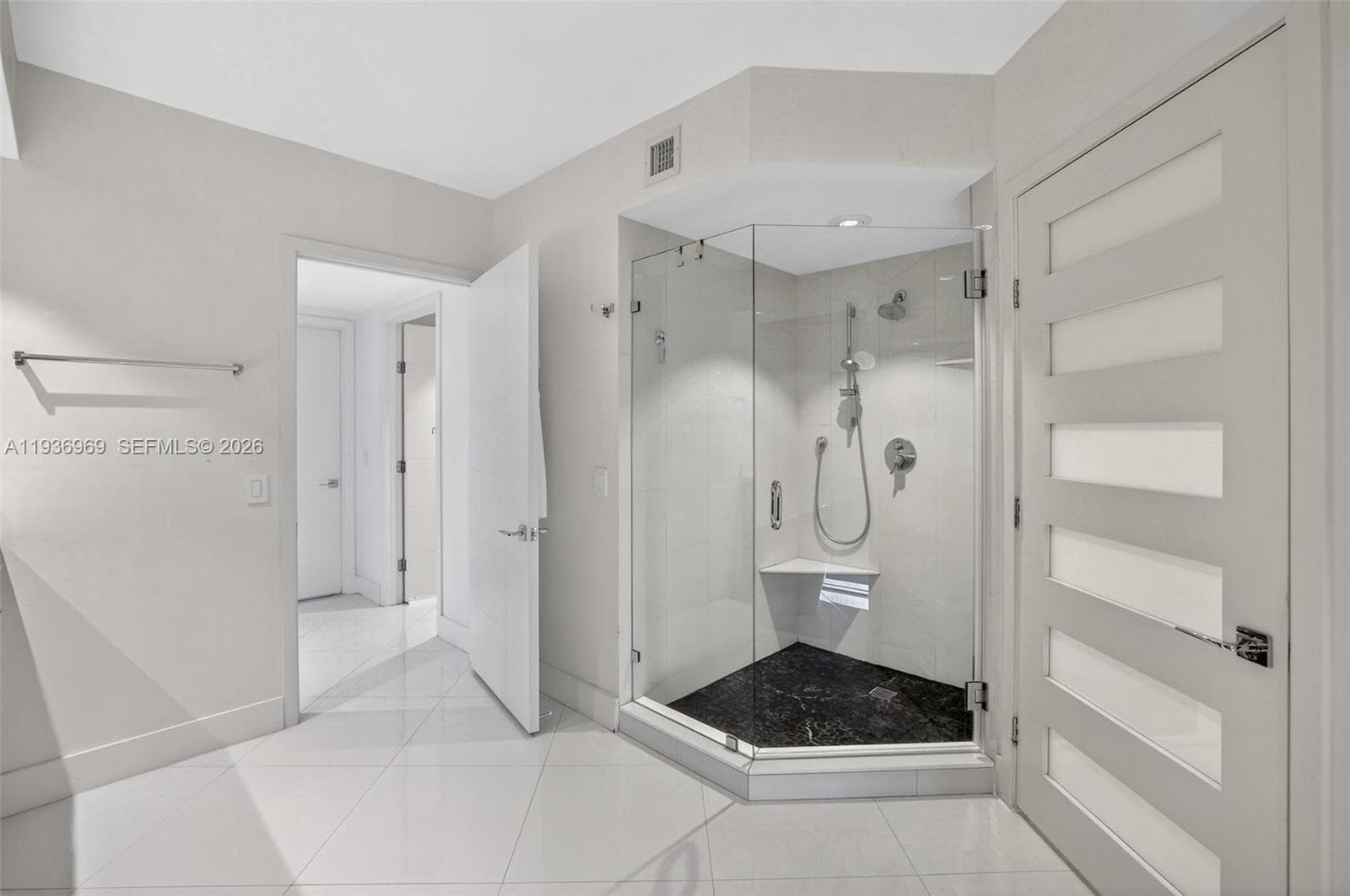 3370 Hidden Bay Dr # 2711, Aventura FL 33180 — 47