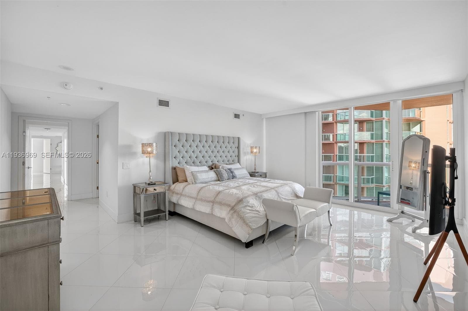 3370 Hidden Bay Dr # 2711, Aventura FL 33180 — 41