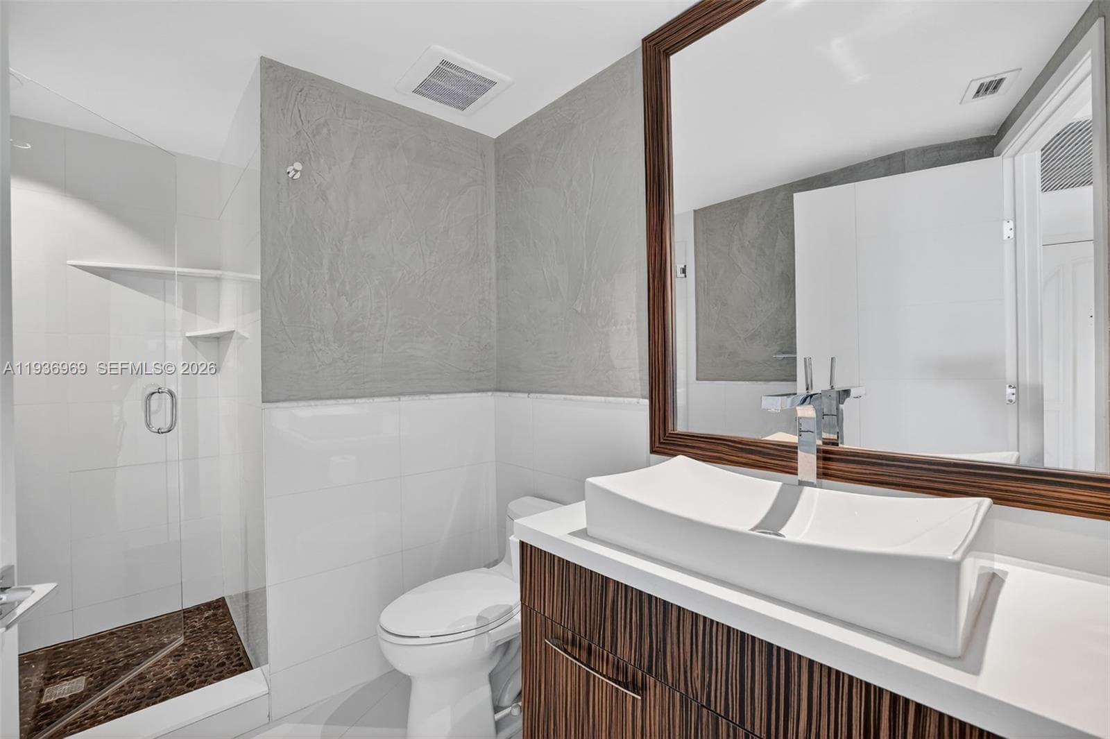 3370 Hidden Bay Dr # 2711, Aventura FL 33180 — 59