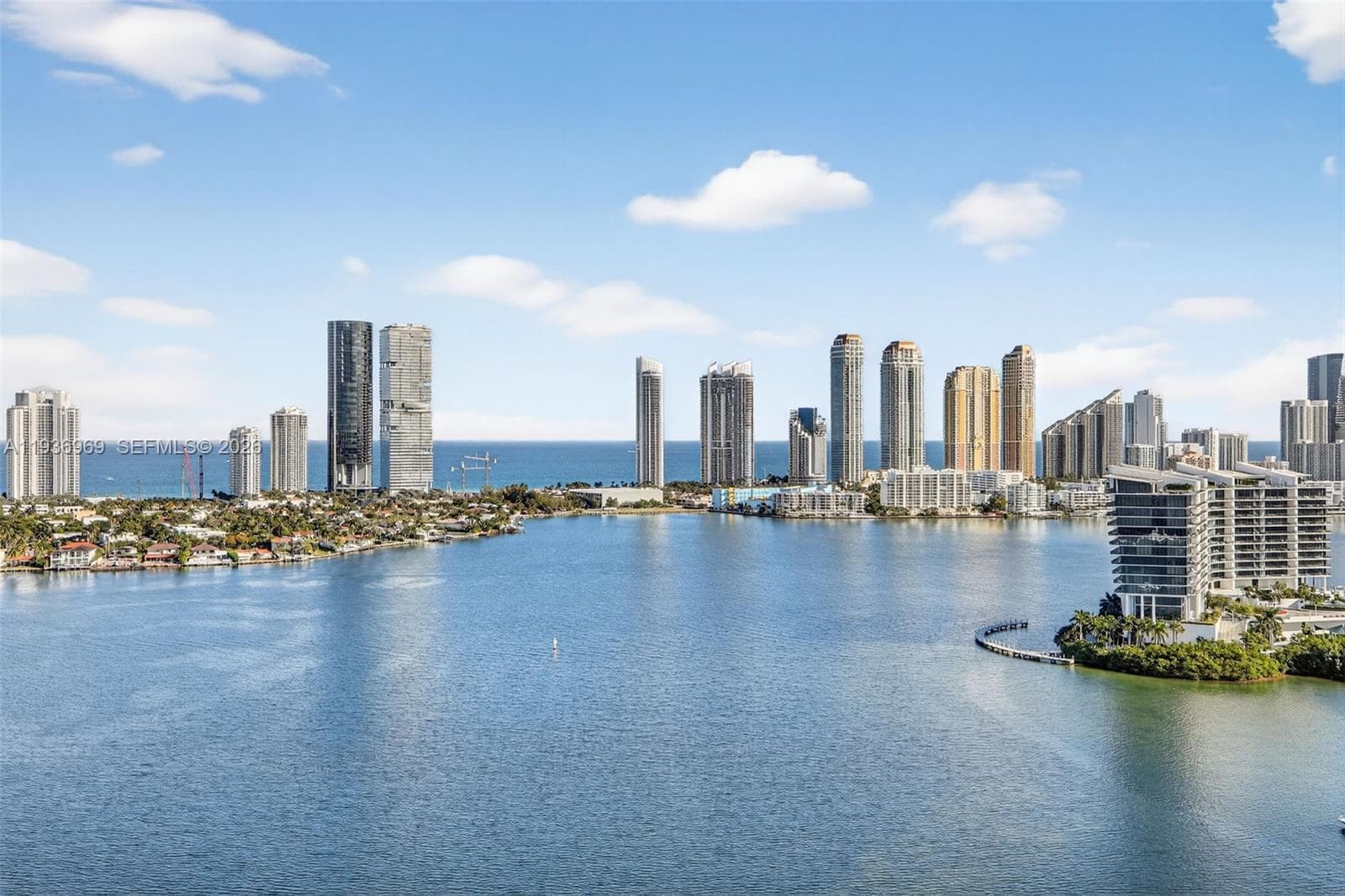 3370 Hidden Bay Dr # 2711, Aventura FL 33180 — 54