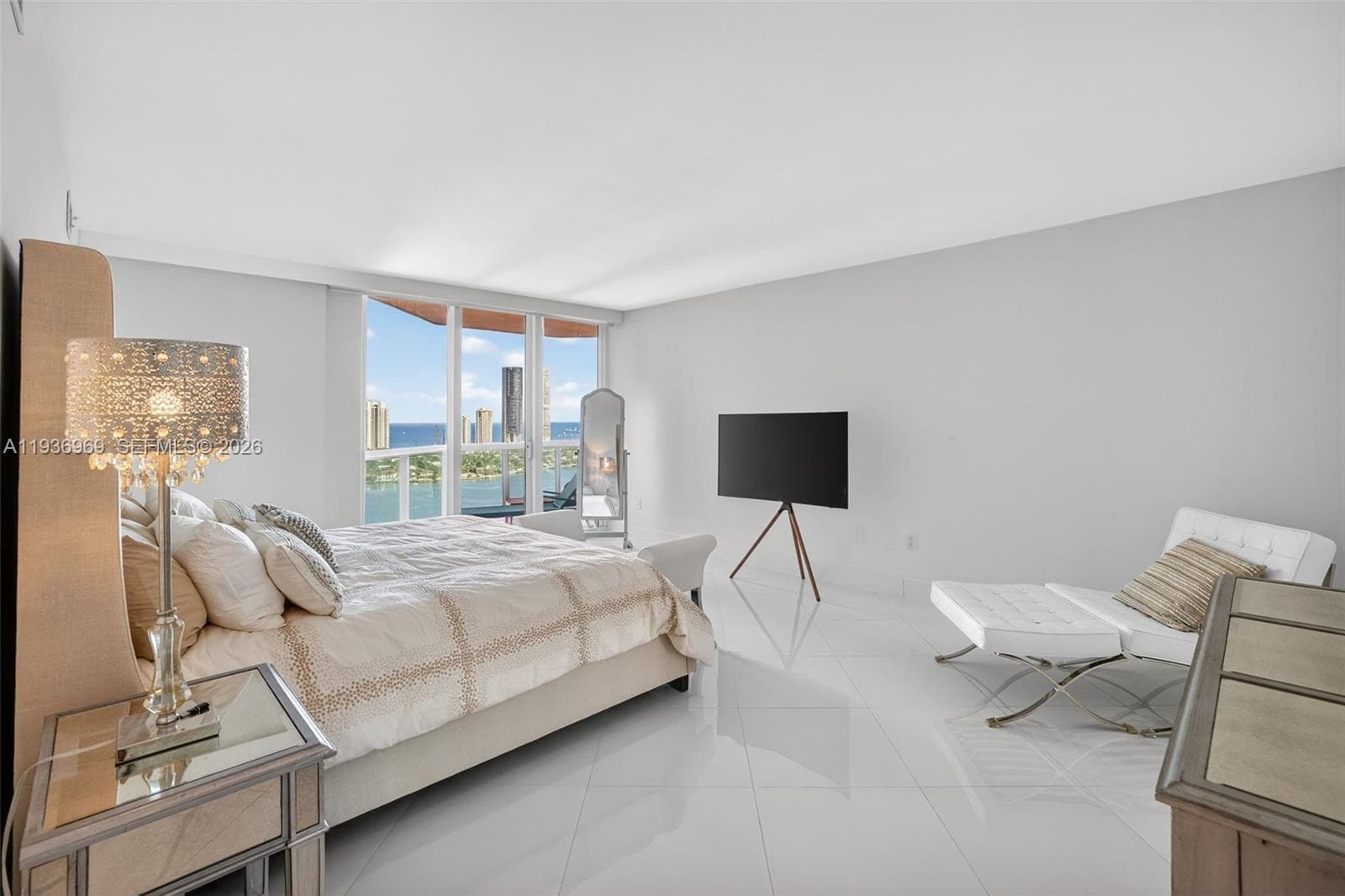 3370 Hidden Bay Dr # 2711, Aventura FL 33180 — 40