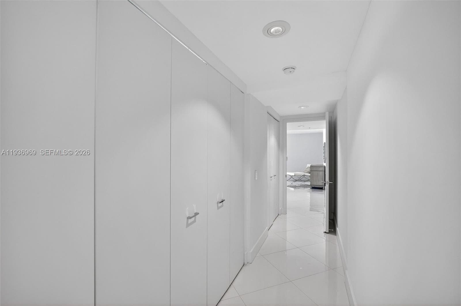 3370 Hidden Bay Dr # 2711, Aventura FL 33180 — 39