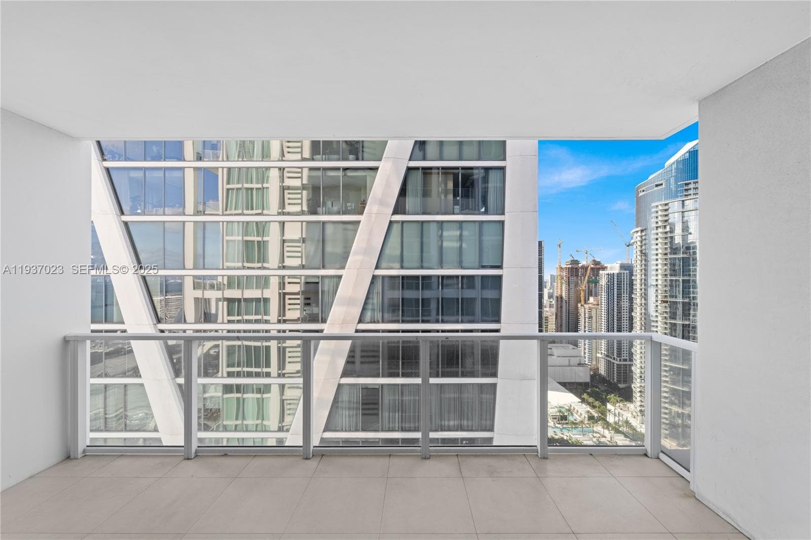 1040 Biscayne Blvd # 4108, Miami FL 33132 — 2