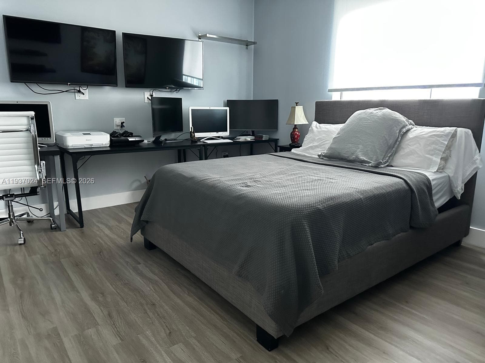 500 Brickell Ave # 3307, Miami FL 33131 — 13