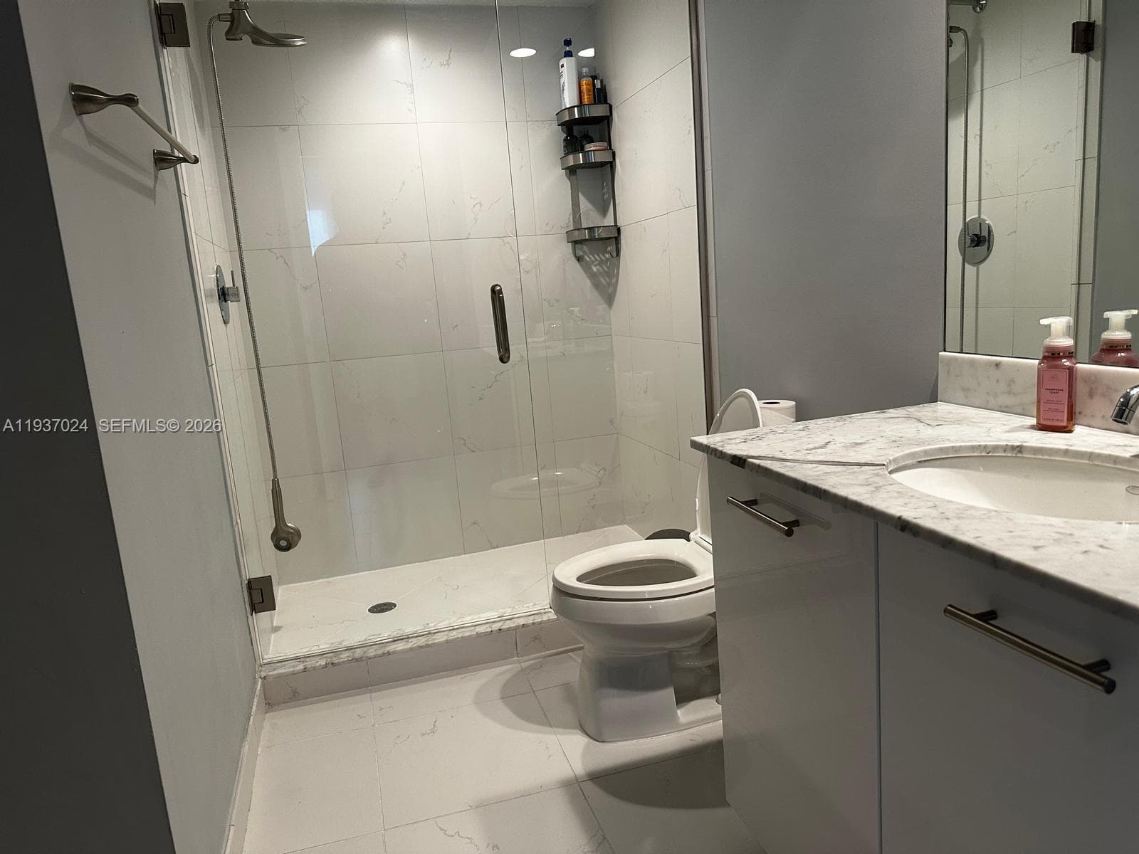 500 Brickell Ave # 3307, Miami FL 33131 — 17