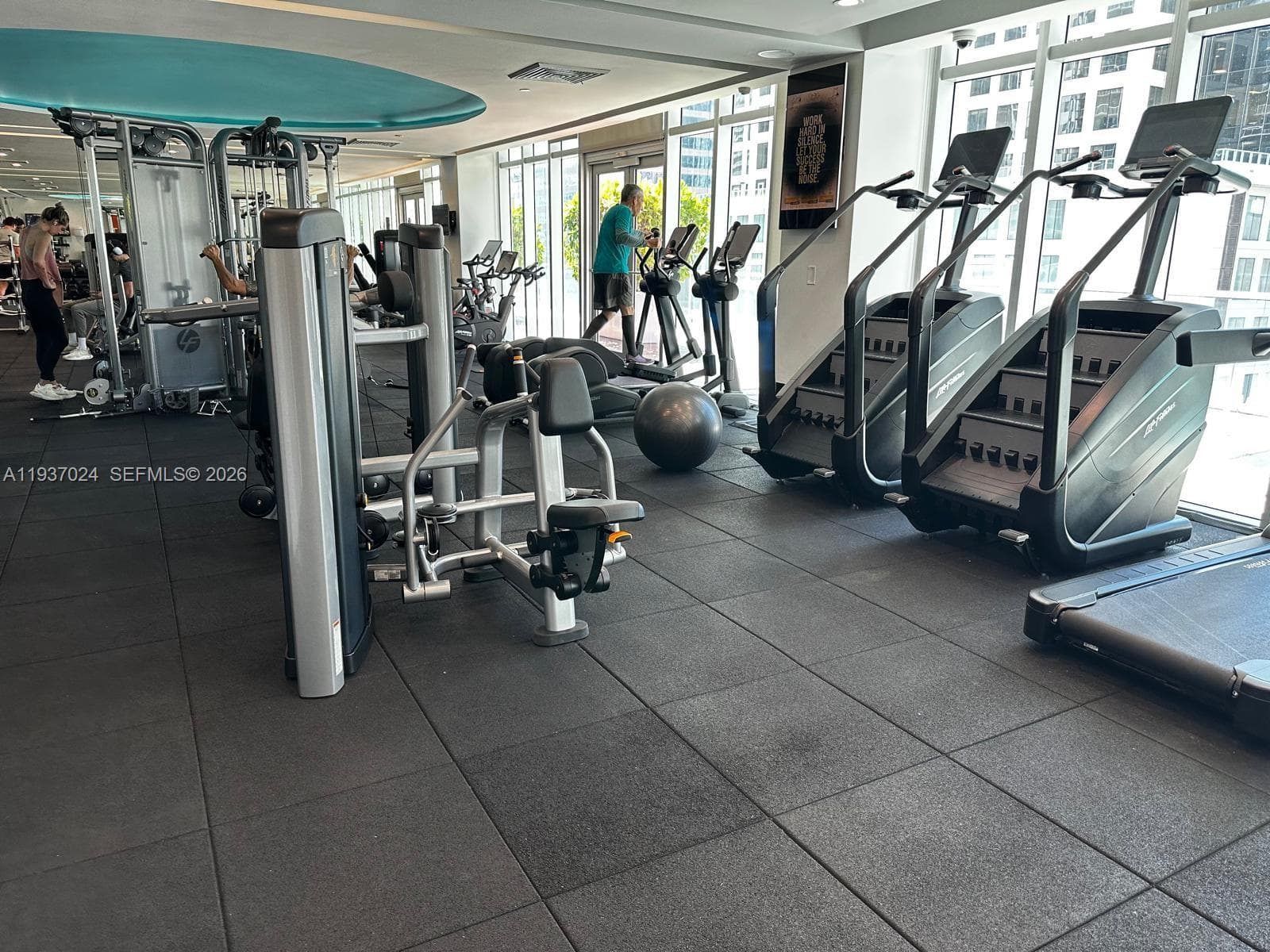 500 Brickell Ave # 3307, Miami FL 33131 — 25