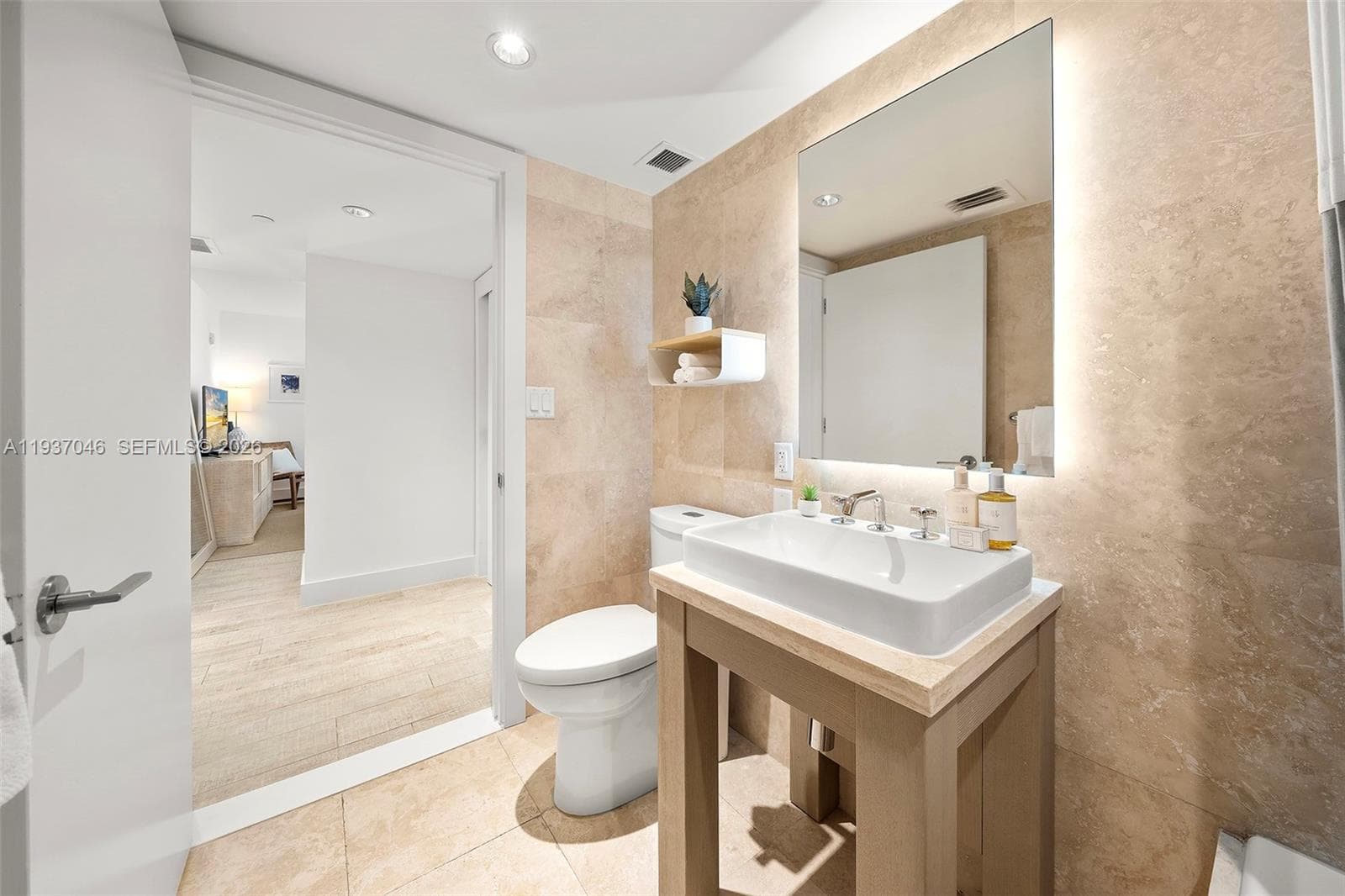 102 24th St # 1207, Miami Beach FL 33139 — 36