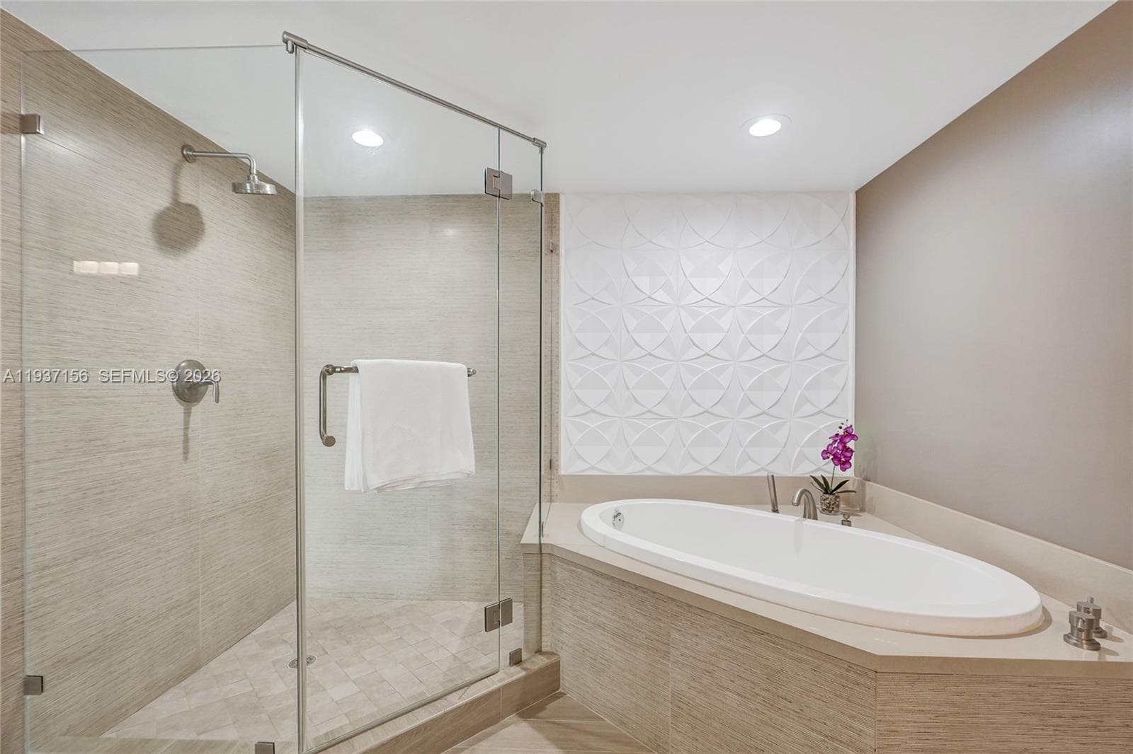 7930 East Dr # 1806, North Bay Village FL 33141 — 24