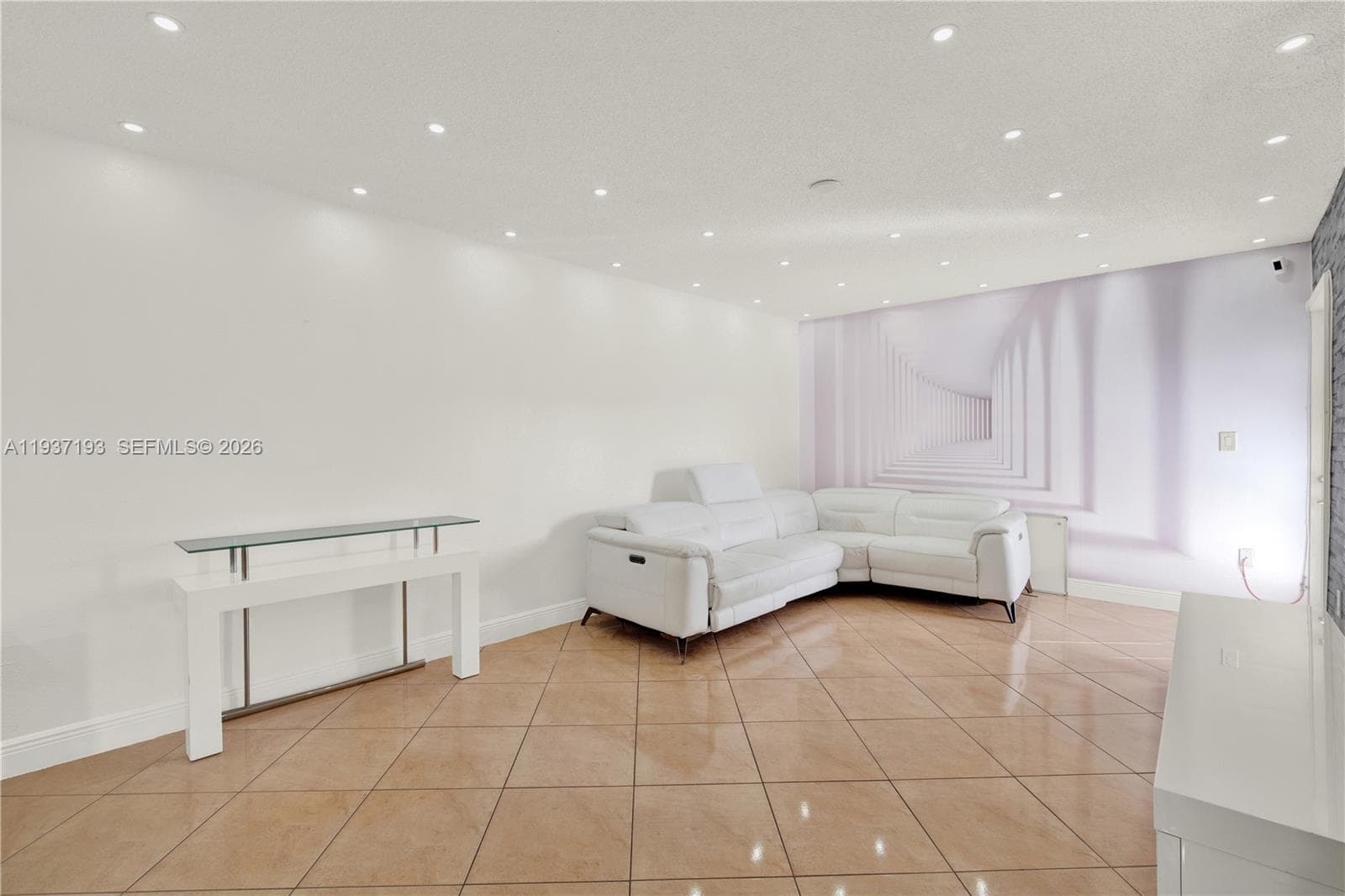 5665 W 20th Ave # 415, Hialeah FL 33012 — 19