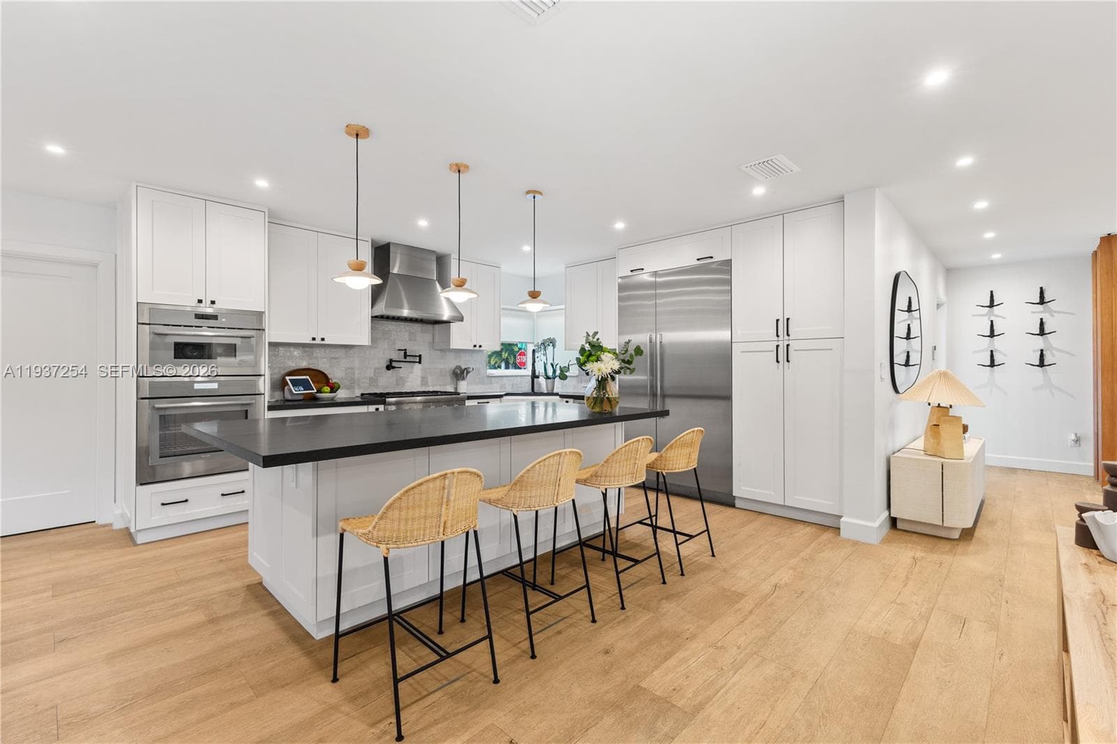 800 NE 72nd St, Miami FL 33138 — 2