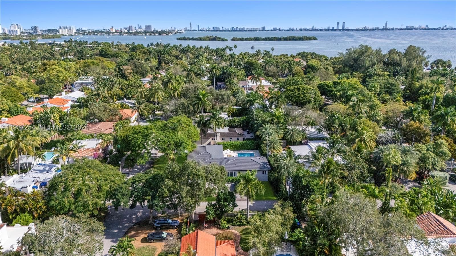 800 NE 72nd St, Miami FL 33138 — 46