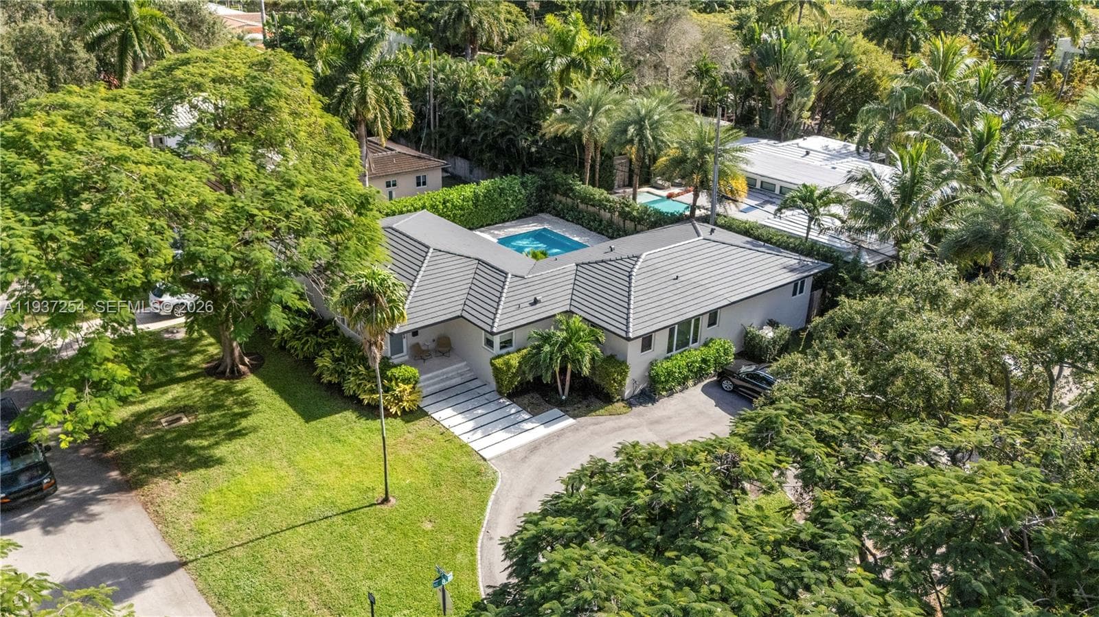 800 NE 72nd St, Miami FL 33138 — 47