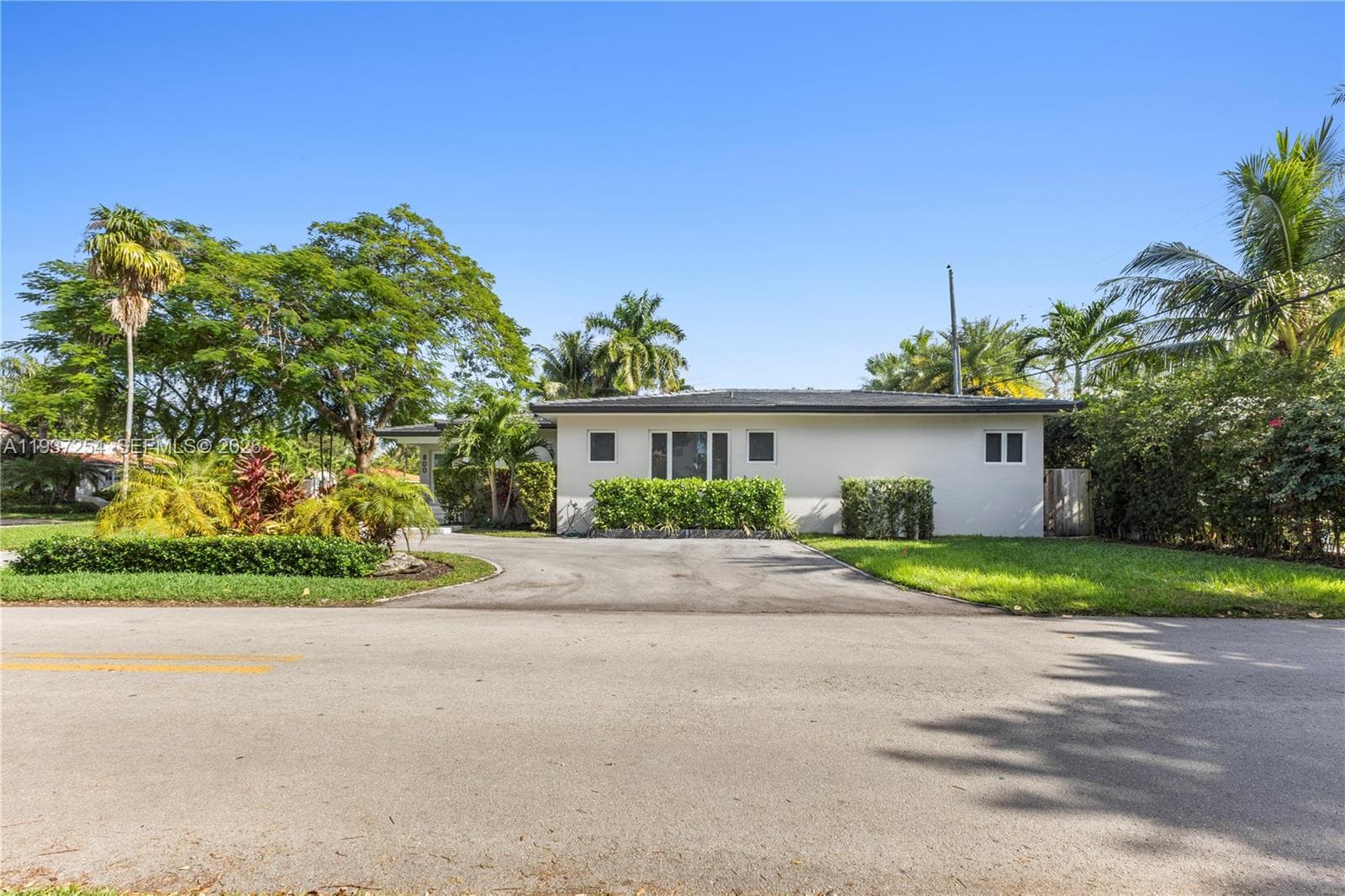 800 NE 72nd St, Miami FL 33138 — 43
